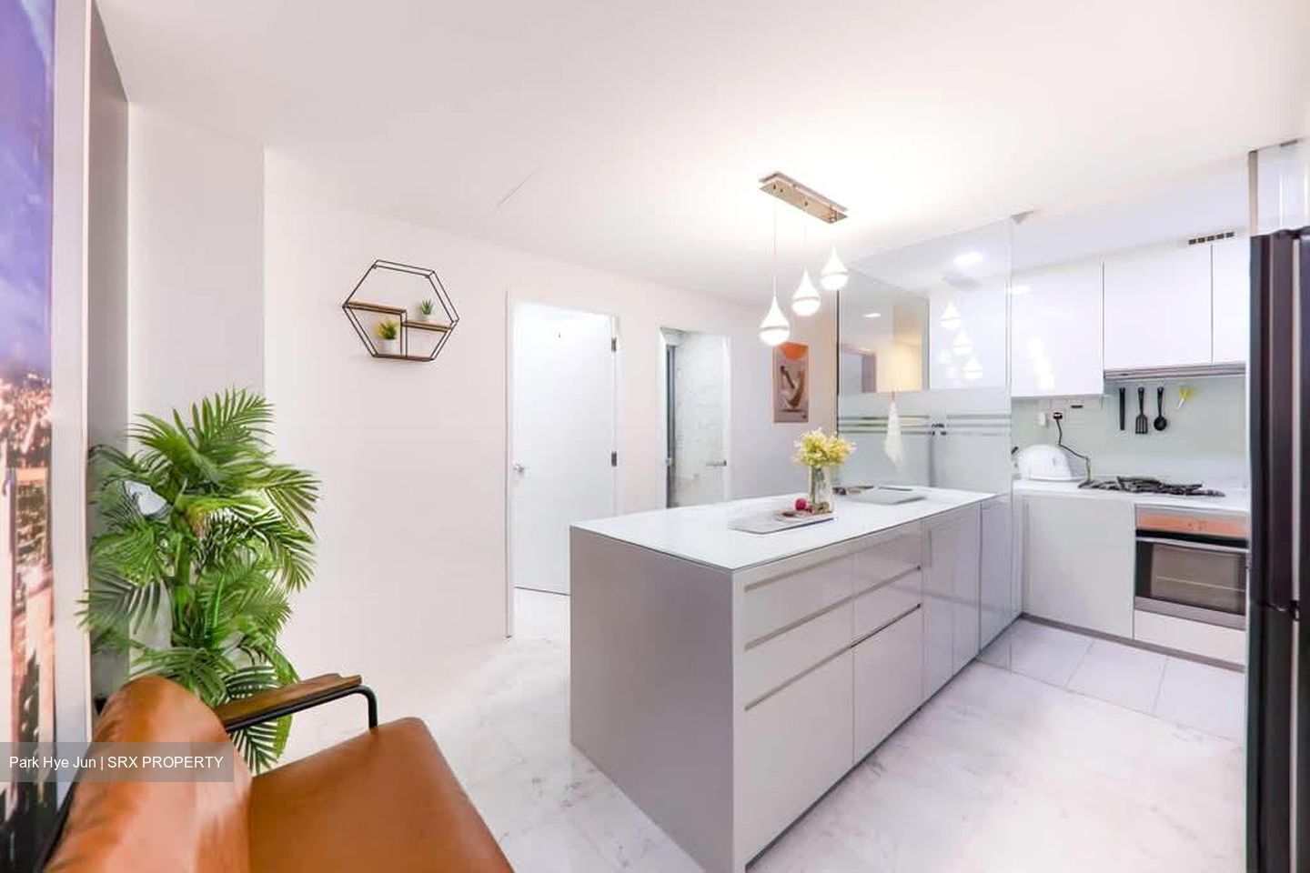 Centro Residences (D20), Condominium #539832391